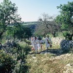 "I nuri" percorrono gli antichi sentieri tra le campagne